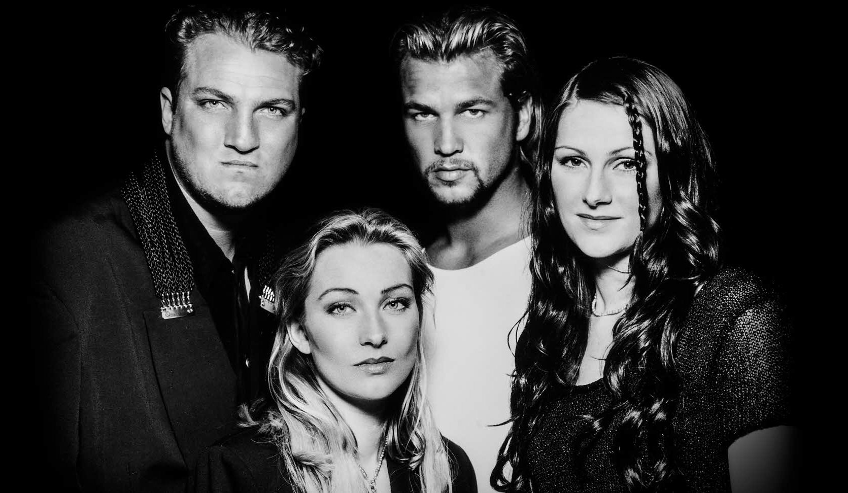 Ace of base beautiful. Группа Ace of Base. Группа Ace of Base 1992. Ace of Base Линн Берггрен. Солистка эйсовбейс.