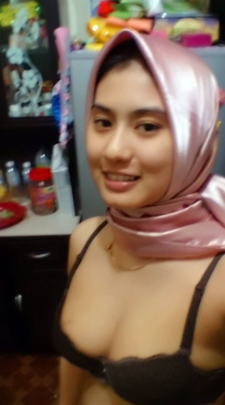 Jilboobs montok young first night