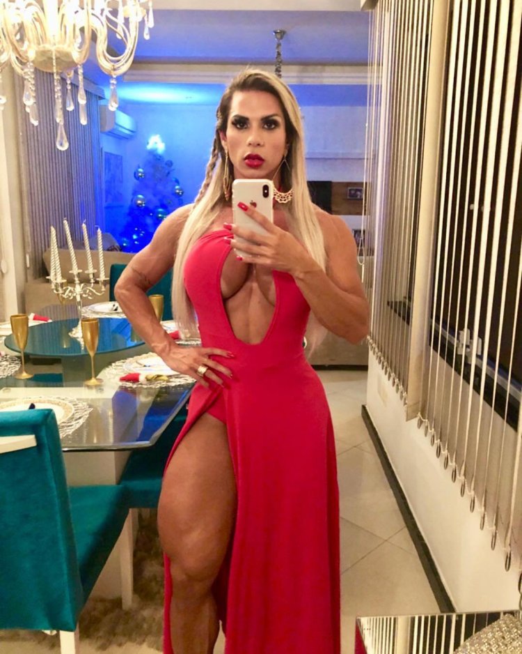 The bodybuilder Juliana
