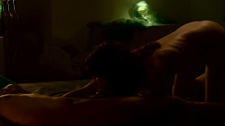 The actress is naked