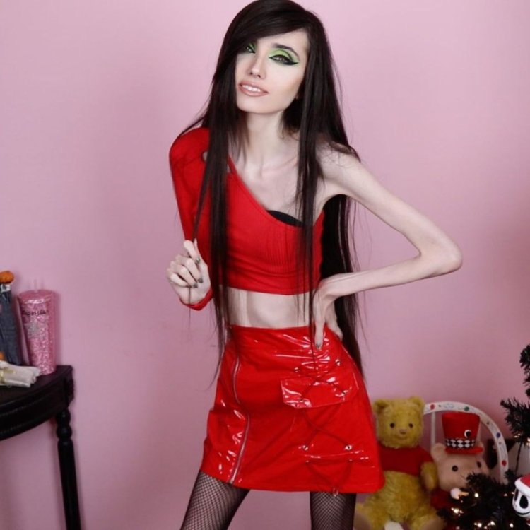 Eugenia Cooney 2020