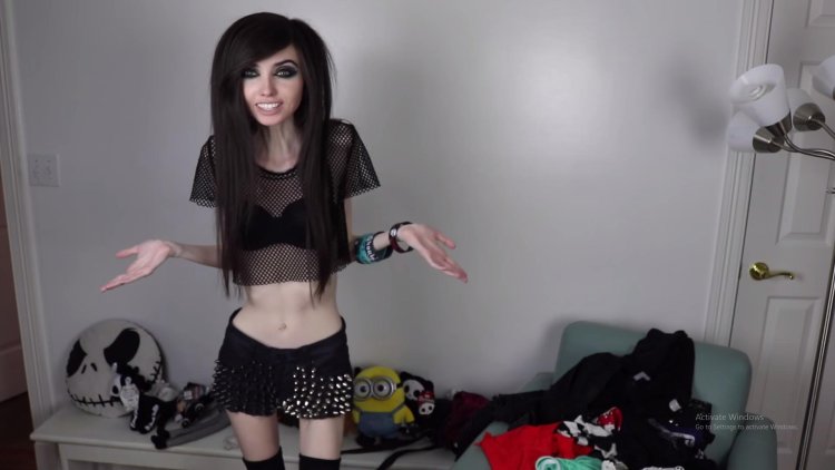Eugenia Cooney 2011