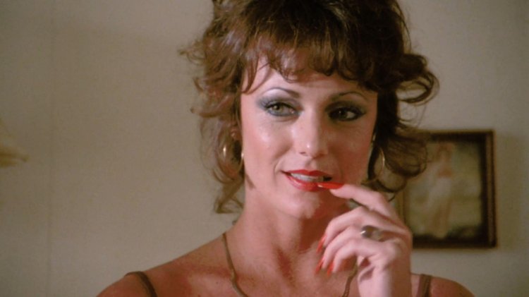 Joan Collins in your youth nude