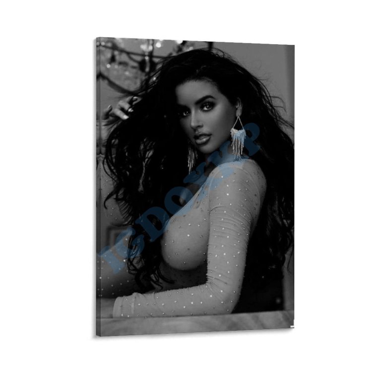 Model Ebigail Rechford