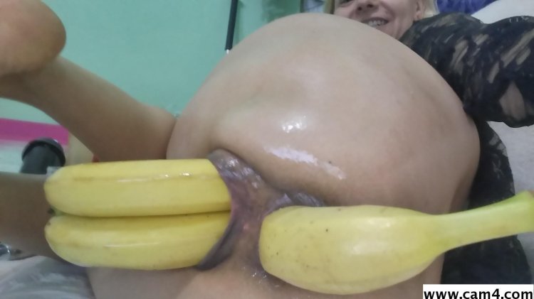 Everythingbutt: (Sarah Shevon, Proxy Paige and Francesca LE)