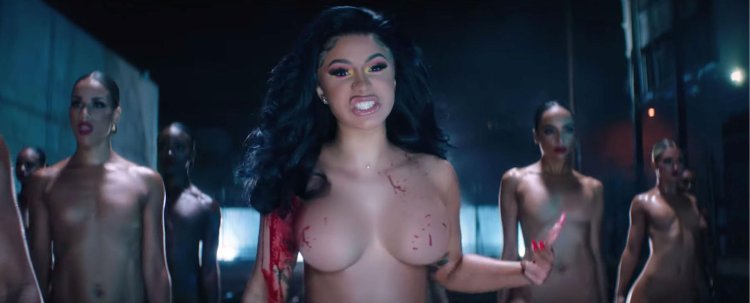 Cardi bi in big boobs