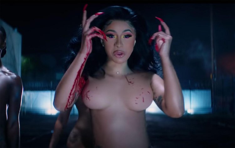 Cardi bi in big boobs