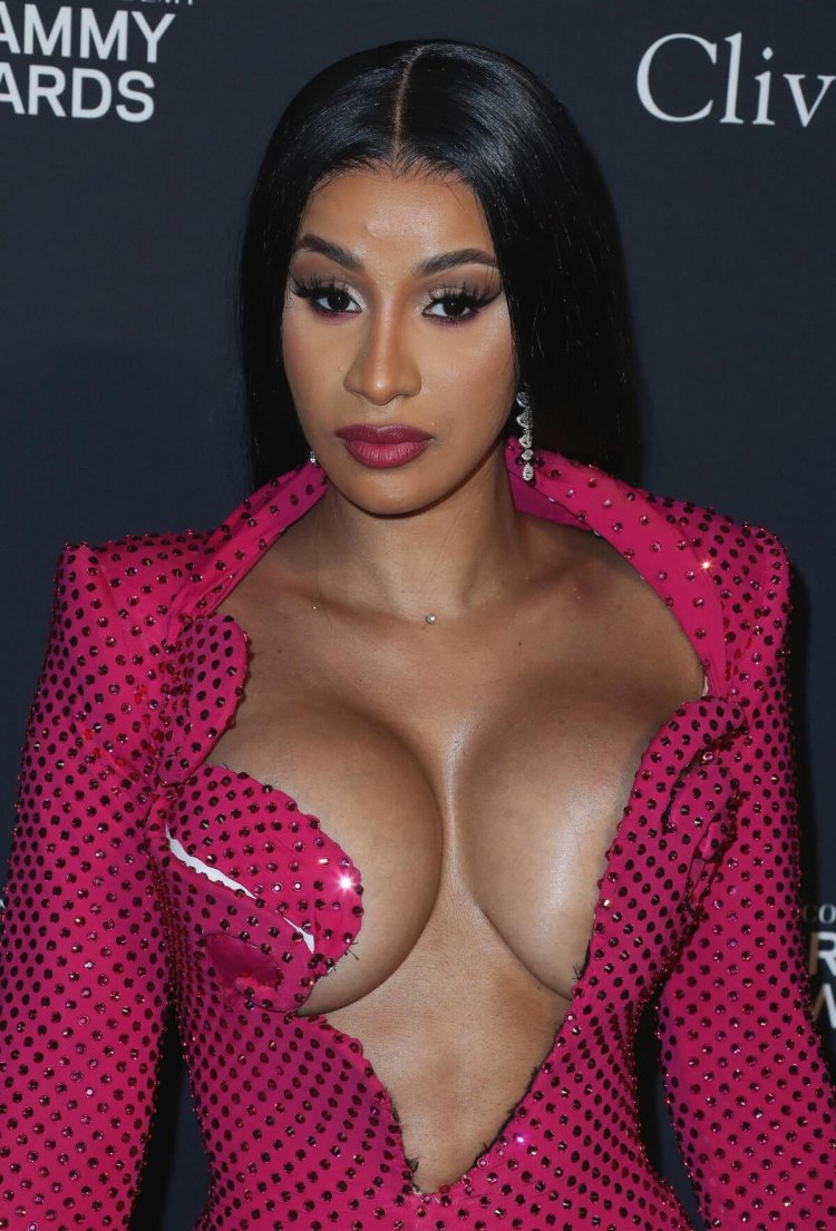 Cardi b nude