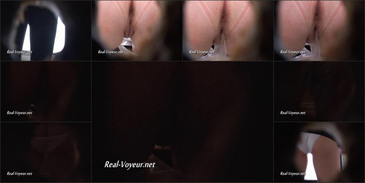 Specified masturbation on the beach