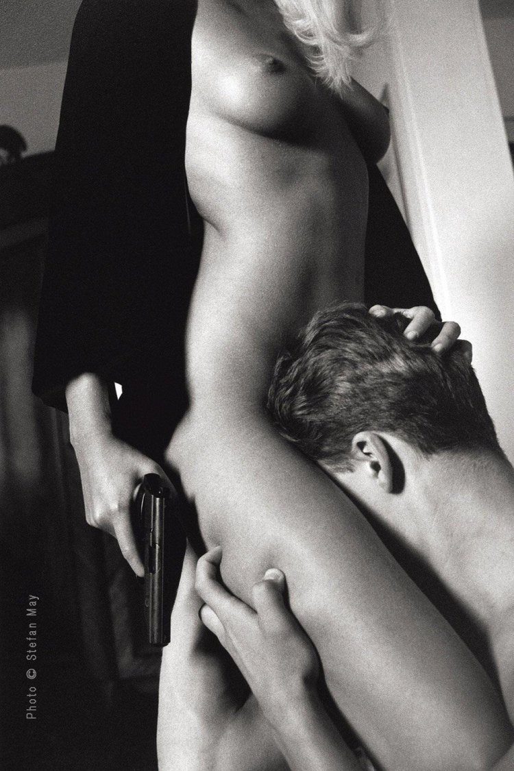 Kunnilingus with wide legs