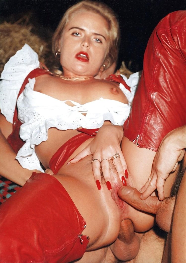 Monica Santhiago porn actress