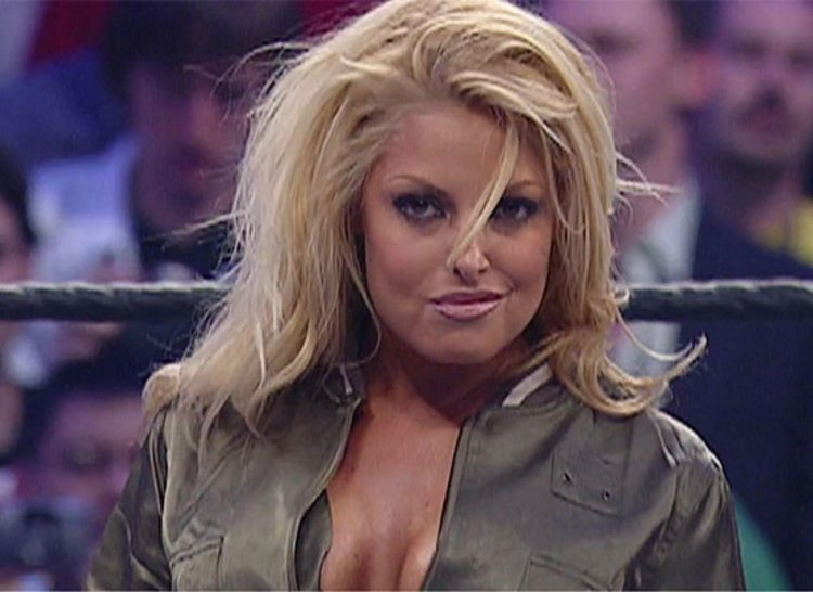 Trish Stratus