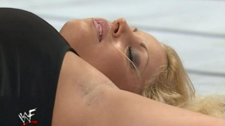 Trish Stratus Women Restlers