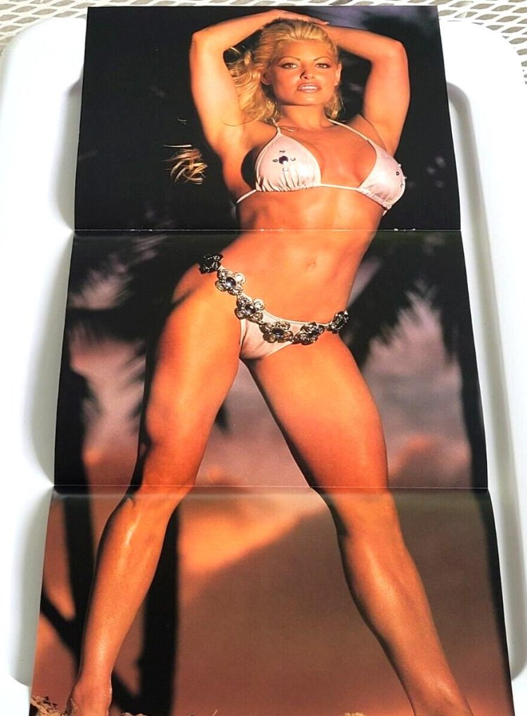 Trish Stratus Women Restlers