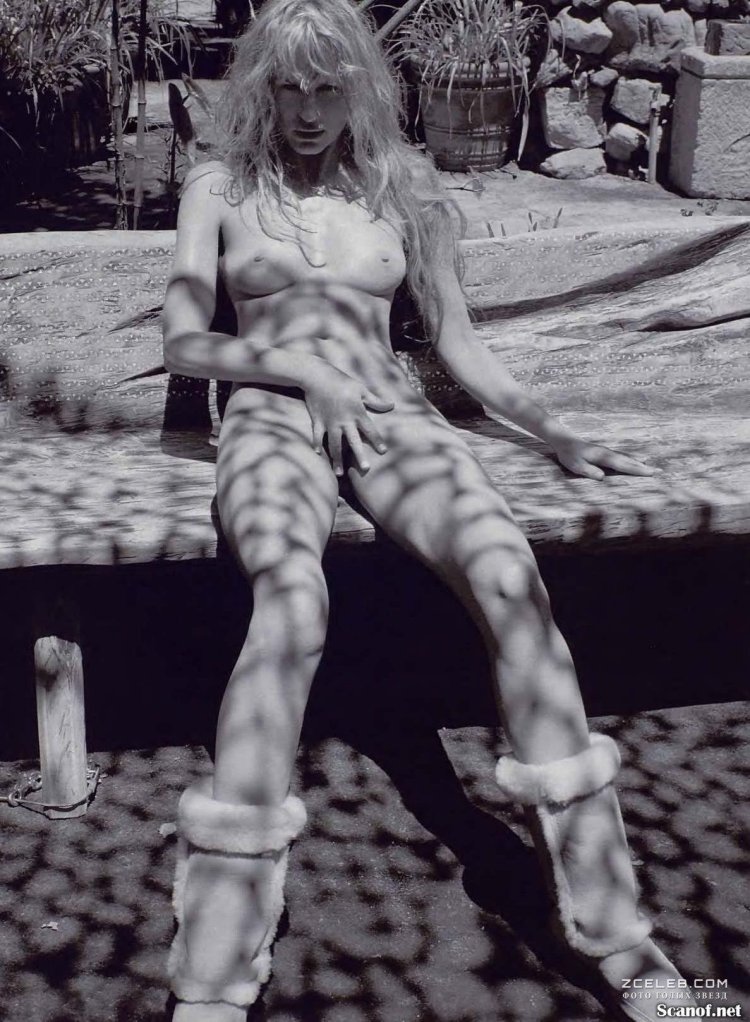 Victoria Silvstedt Topless