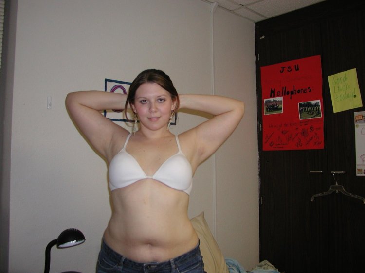 Miss-beth-cute-chubby-fat-mateur-wife-18