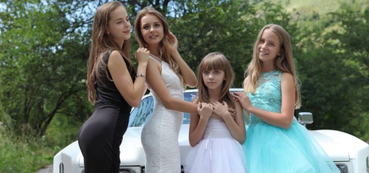 Liquid dress Bella Hadid