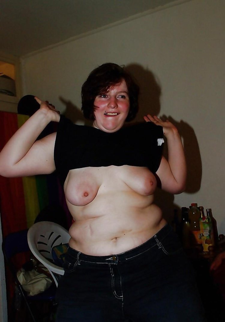 Cum on small tits of the younger sister