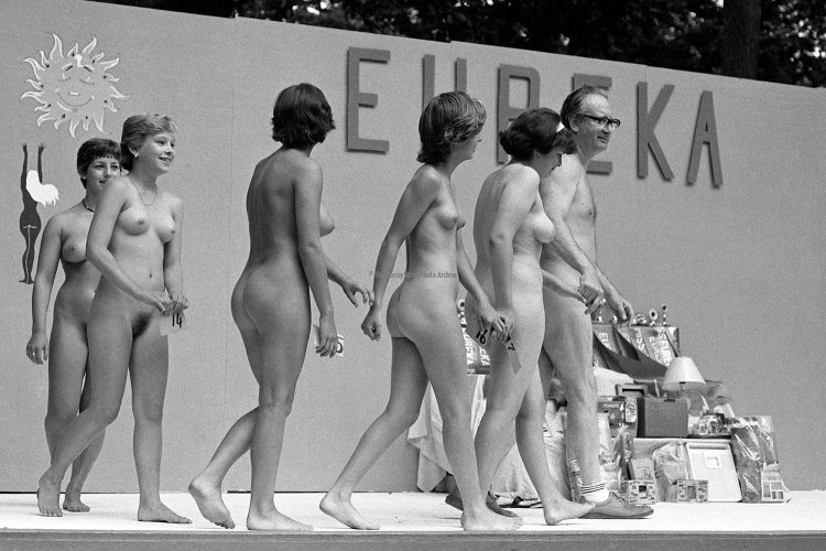 Nudists contests