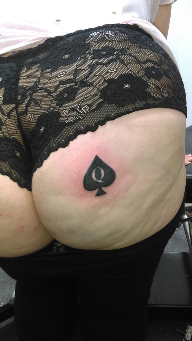 Naked women with tattoos