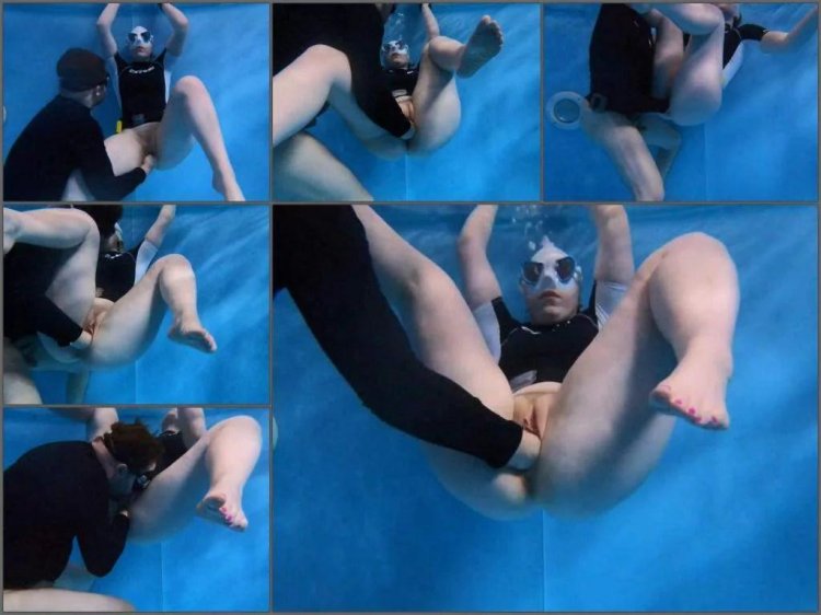 Naked under water coarsely