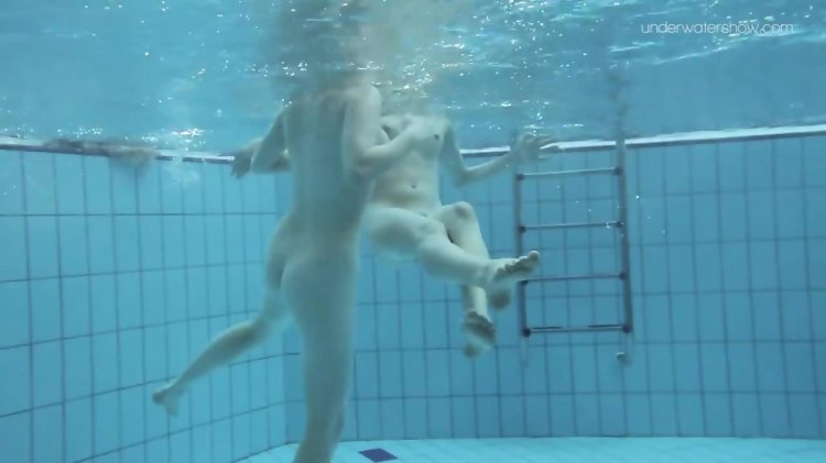 Girls swim naked