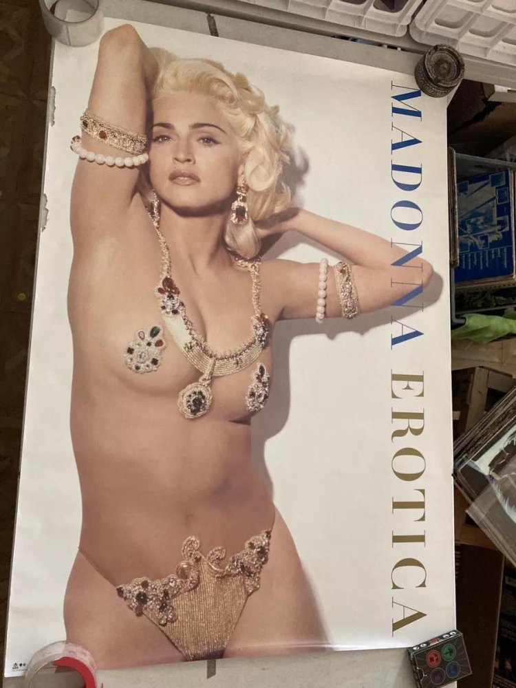 Madonna Corset Gauthier