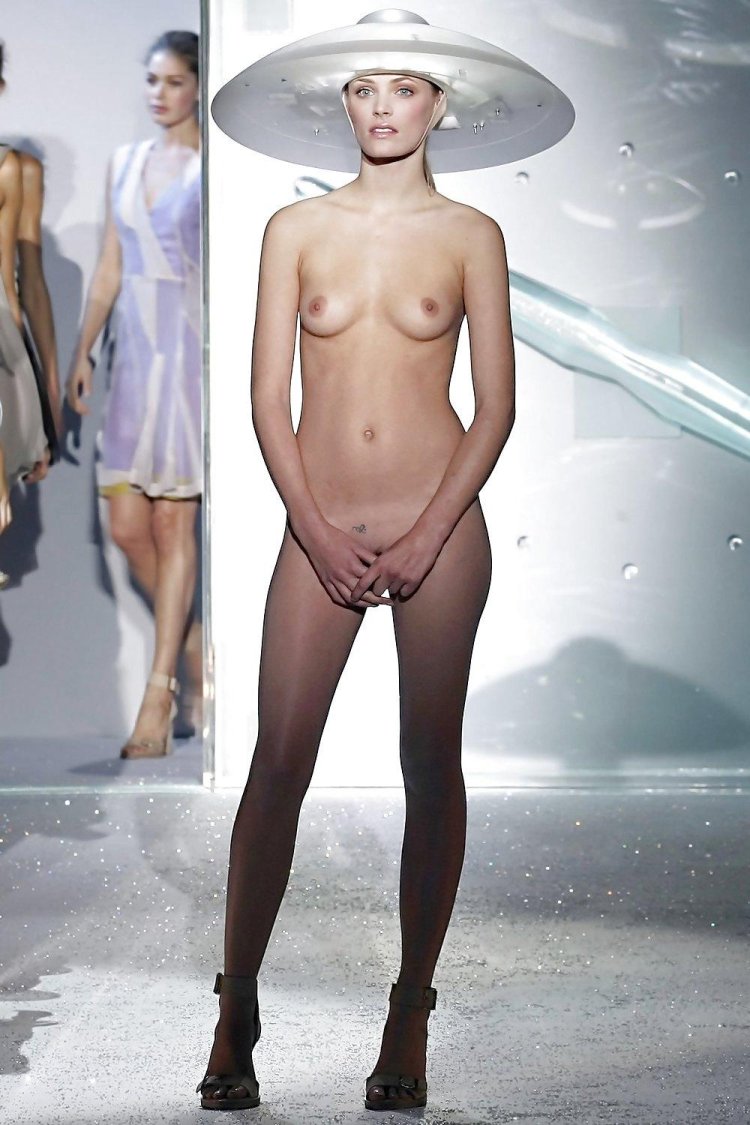 Naked fashion