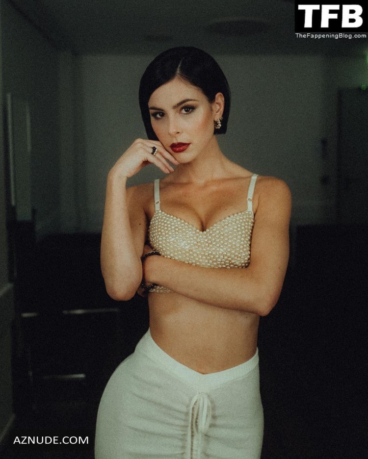 Lena Mayer-Landworm Naked