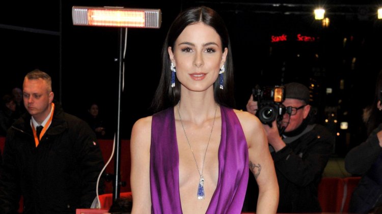 Lena Mayer-Landworm Naked