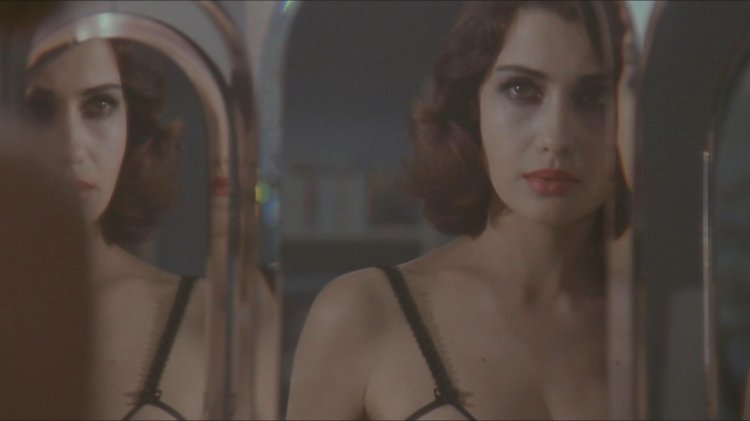 Claudia Coll all ladies do this 1992