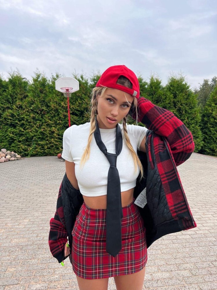 Tanya Malyuzhenkova drain