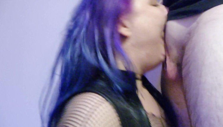 Deep sip of Aidra Fox