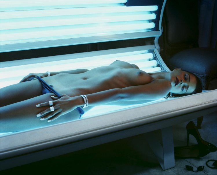 Girls in the solarium naked