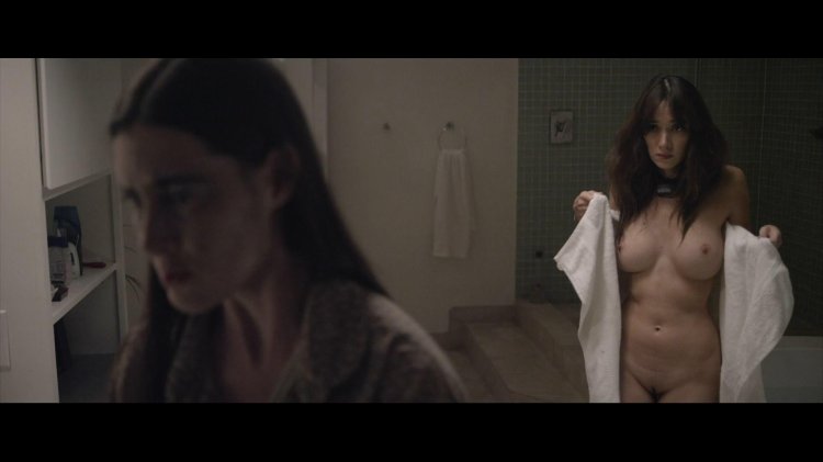 Sarah Malakul Lane Tits