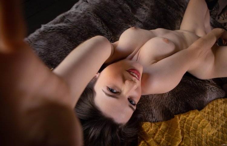 Naked beauty Serena Wood