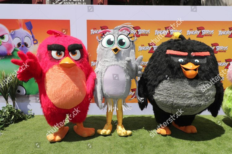 Engry Berdz in the movie Red Chuck Bomb