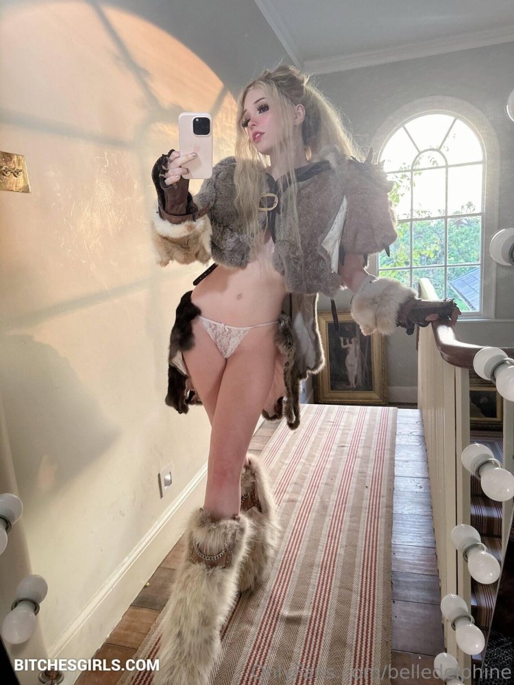 Belle delphine cosplay