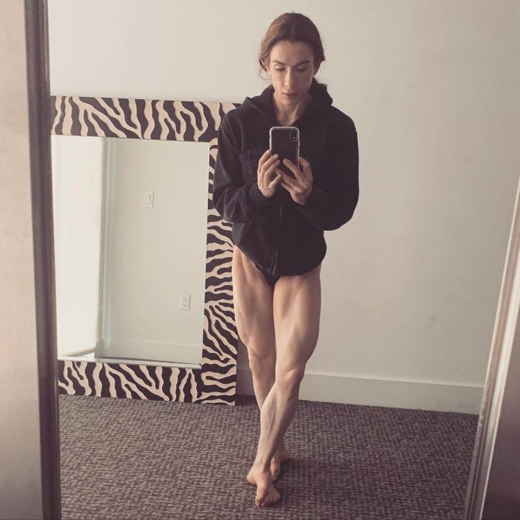 Olga Zheadamskaya bodybuilding