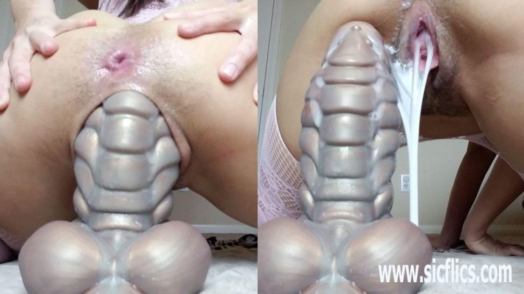 Fisting Extreme Dragon