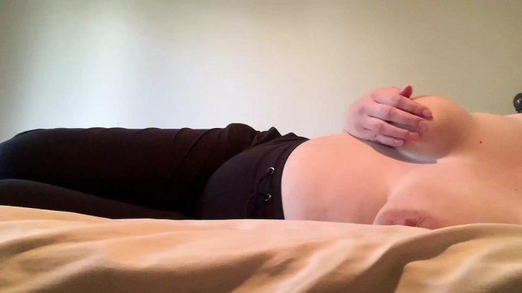 Masturbation on the pillow