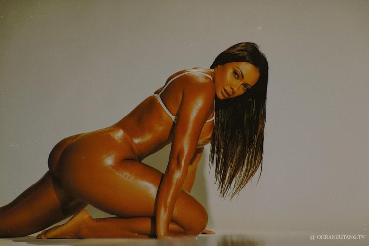 Fitness model Katya Elise Henry