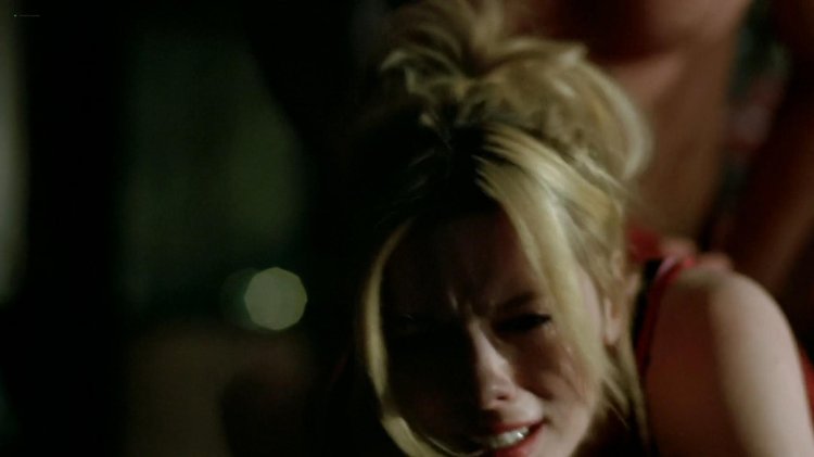 Kate Bekinsil bed scenes