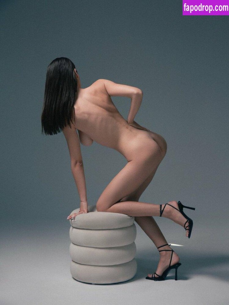 Kendall Jenner Naked