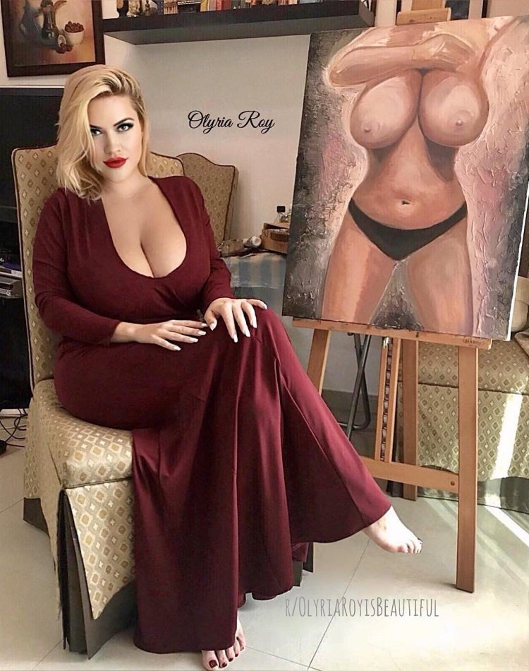 Olyria Roy Oliria Tits
