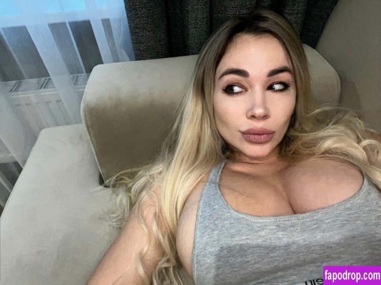 Anna Kostenko drain Busti