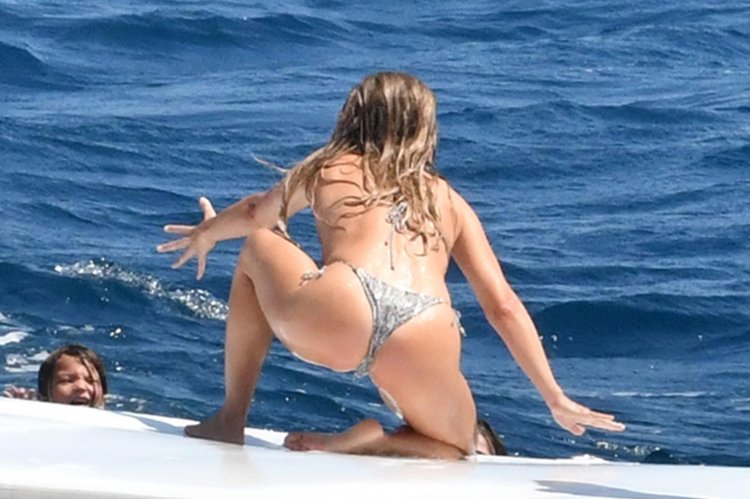 Bella Thorne in a swimsuit