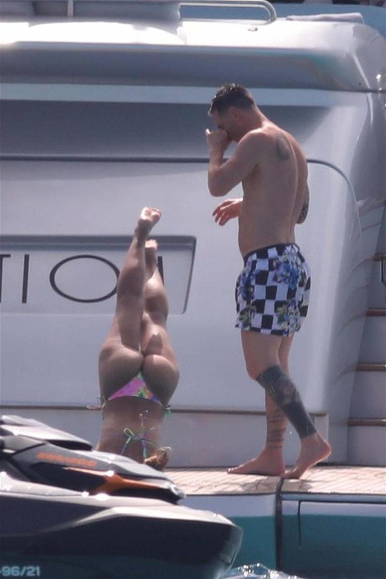 Cristiano Ronaldo Paparazzi