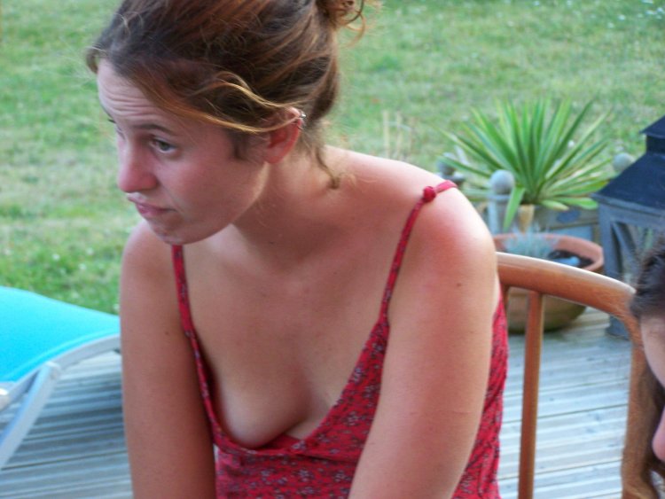 The girl lit her chest