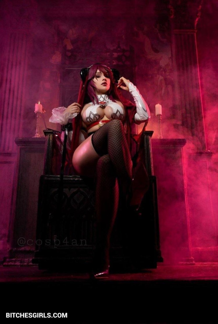 Rosaria Genshin Cosplay